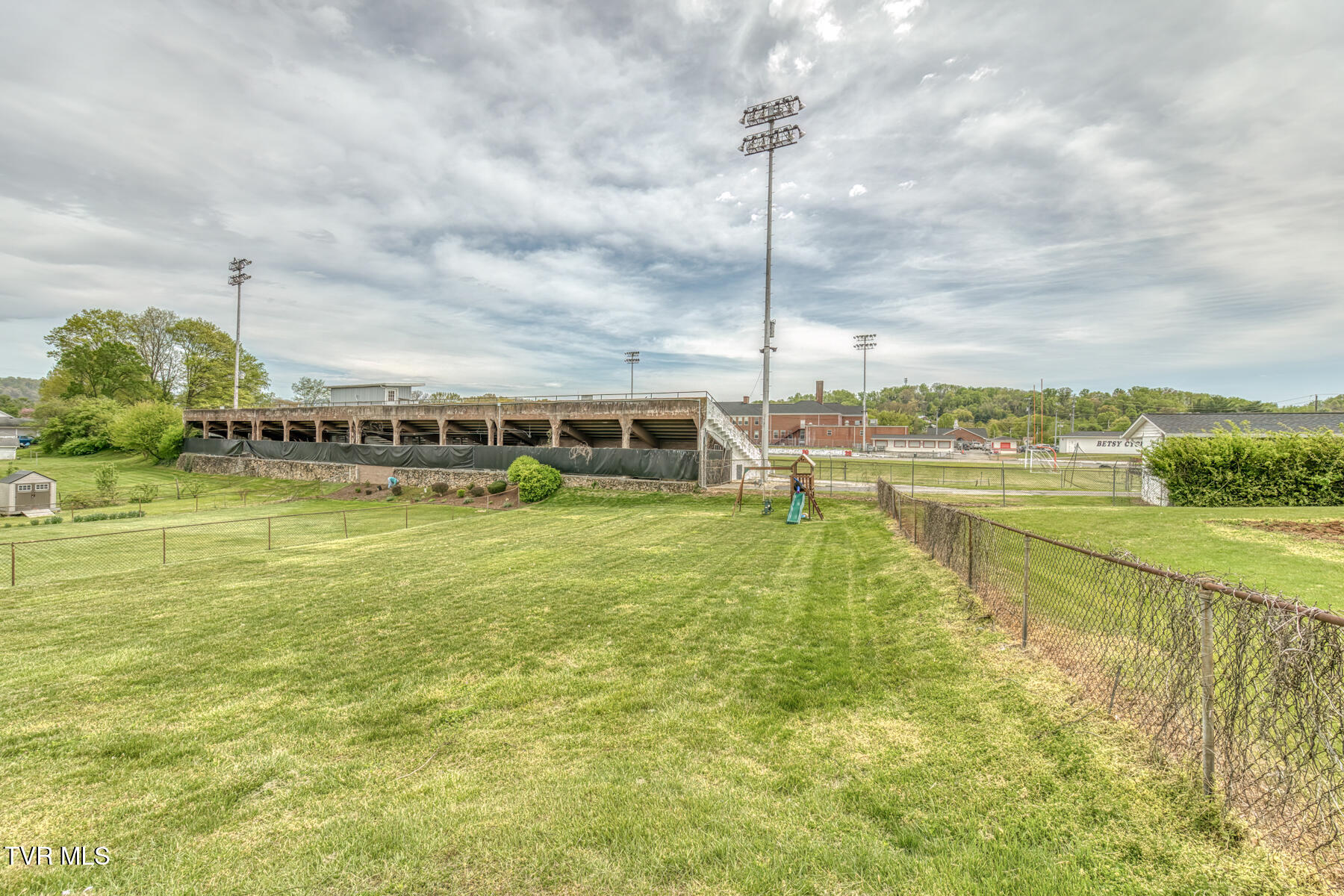322 Doe Avenue, Elizabethton, Tennessee image 20