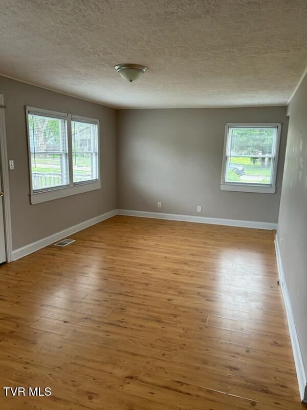 1657 Redwood Drive, Kingsport, Tennessee image 6