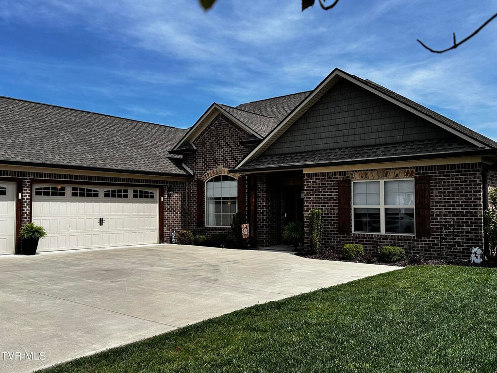 Photo of 5082 Hester Court, Piney Flats, TN 37686 (MLS # 9993599)