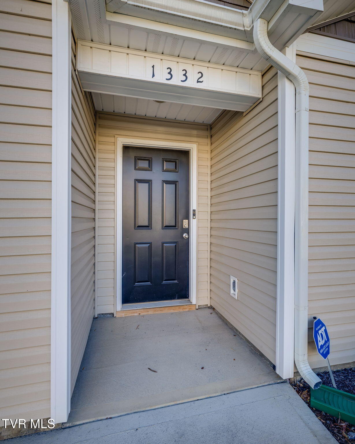 1332 Clark Point Road