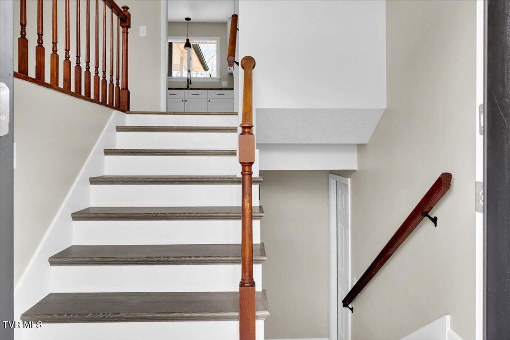 Photo of 1709 Belden Road, Kingsport, TN 37660 (MLS # 9993261)