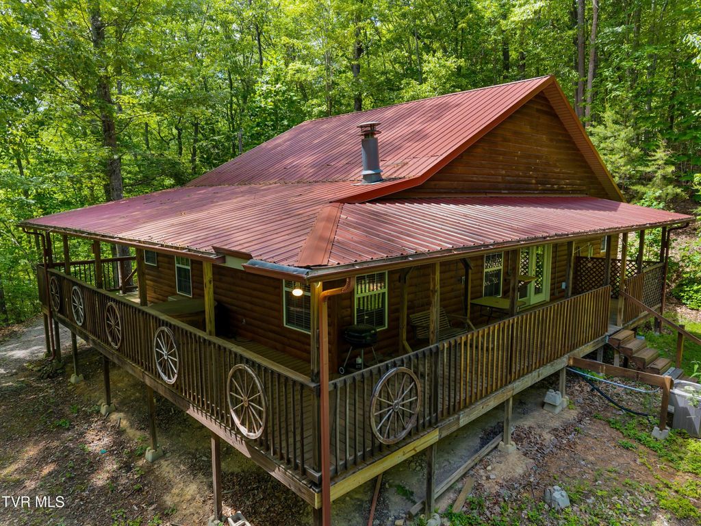 Photo of 236 Beech Street, Sneedville, TN 37869 (MLS # 9981821)
