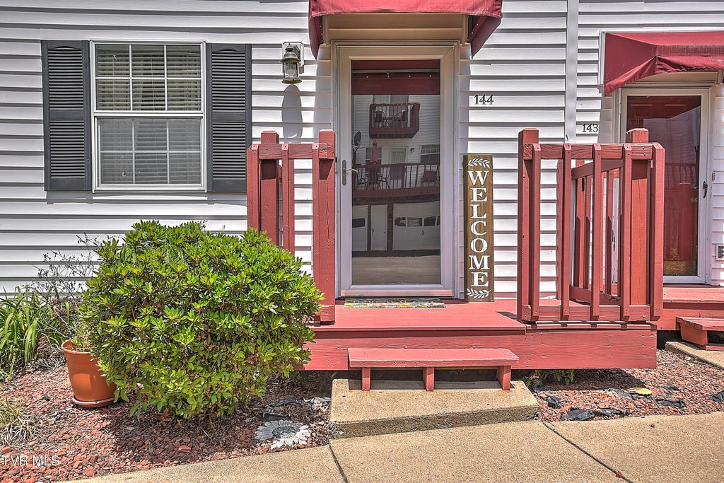 Photo of 2931 Broad Street #144, Bristol, TN 37620 (MLS # 9995867)