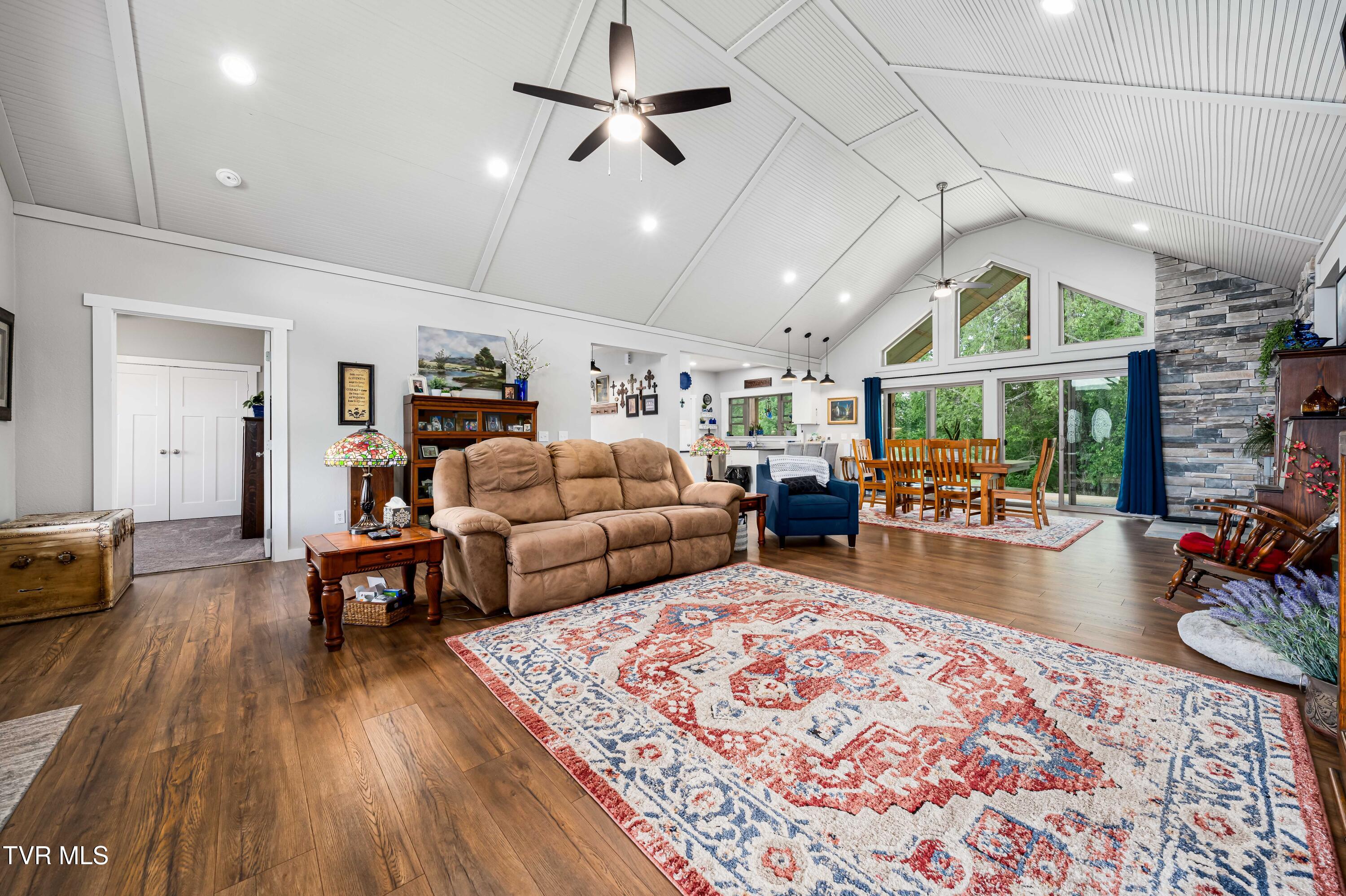 271 Laurel Way, Mountain City, Tennessee image 10