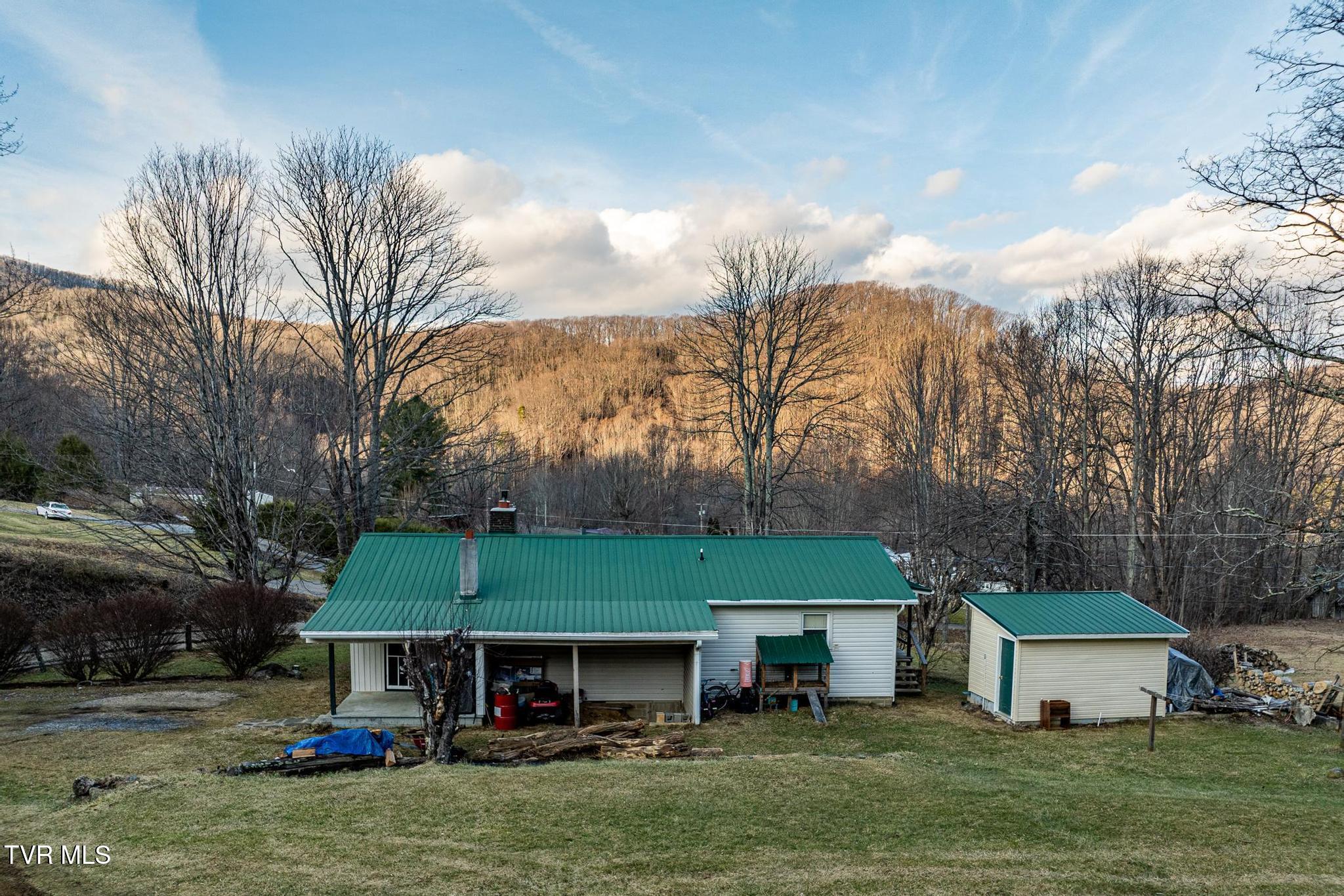 129 Duck Branch Road, Roan Mountain, Tennessee image 9