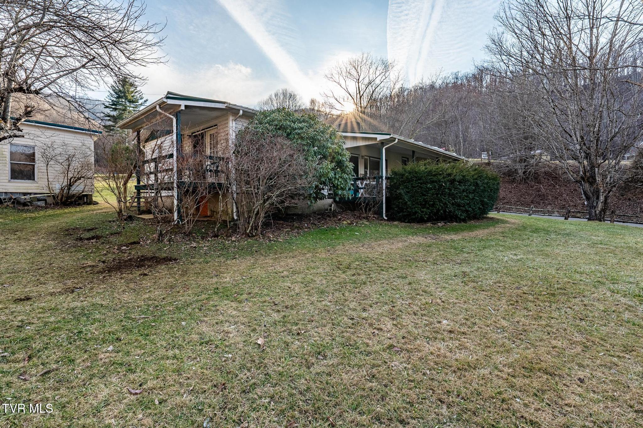 129 Duck Branch Road, Roan Mountain, Tennessee image 21