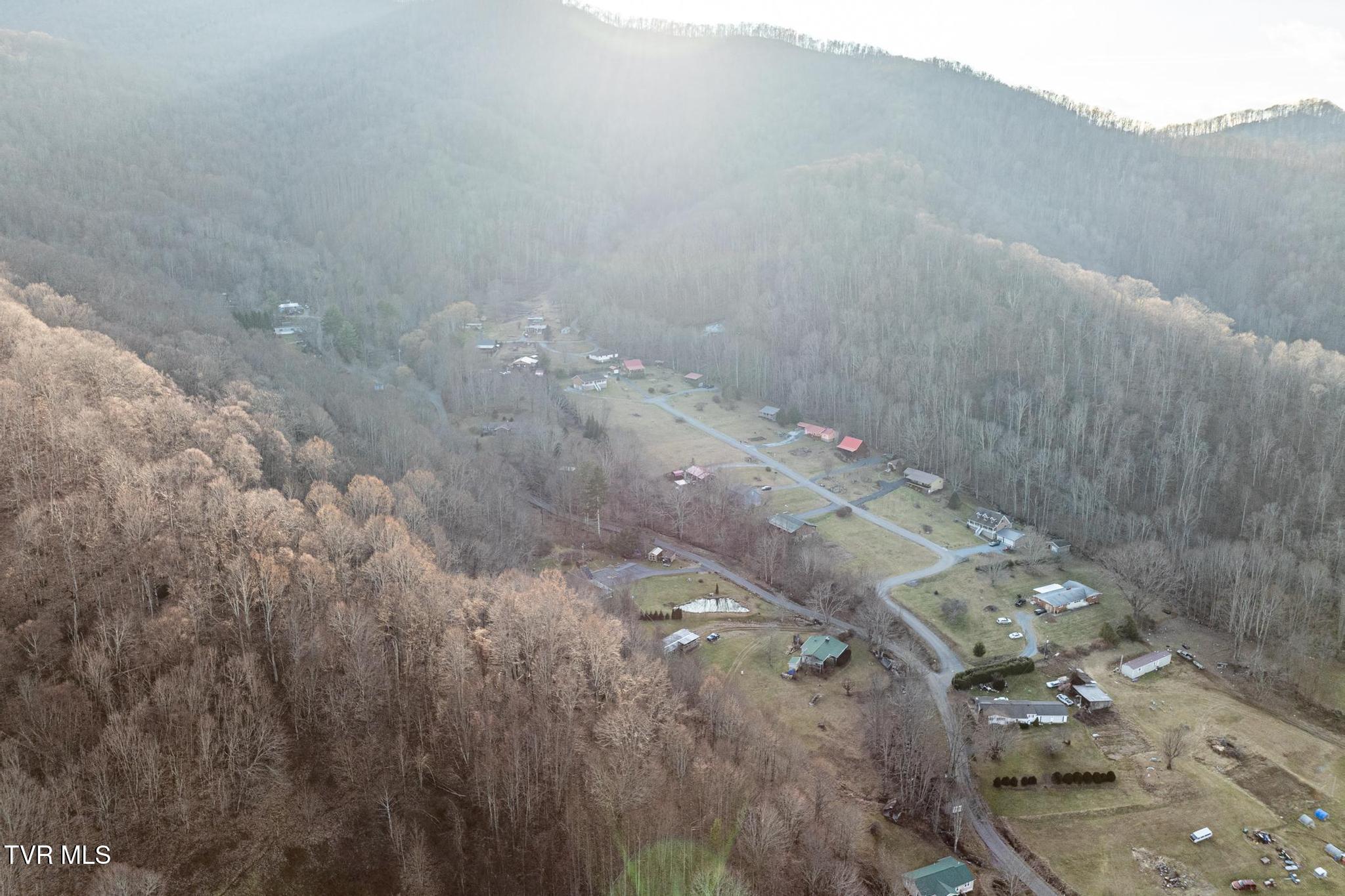 129 Duck Branch Road, Roan Mountain, Tennessee image 49
