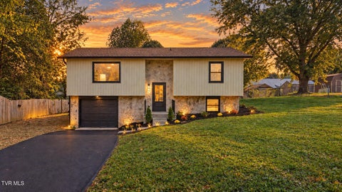 Photo of 131 Anderson Road, Johnson City, TN 37601 (MLS # 10001119)