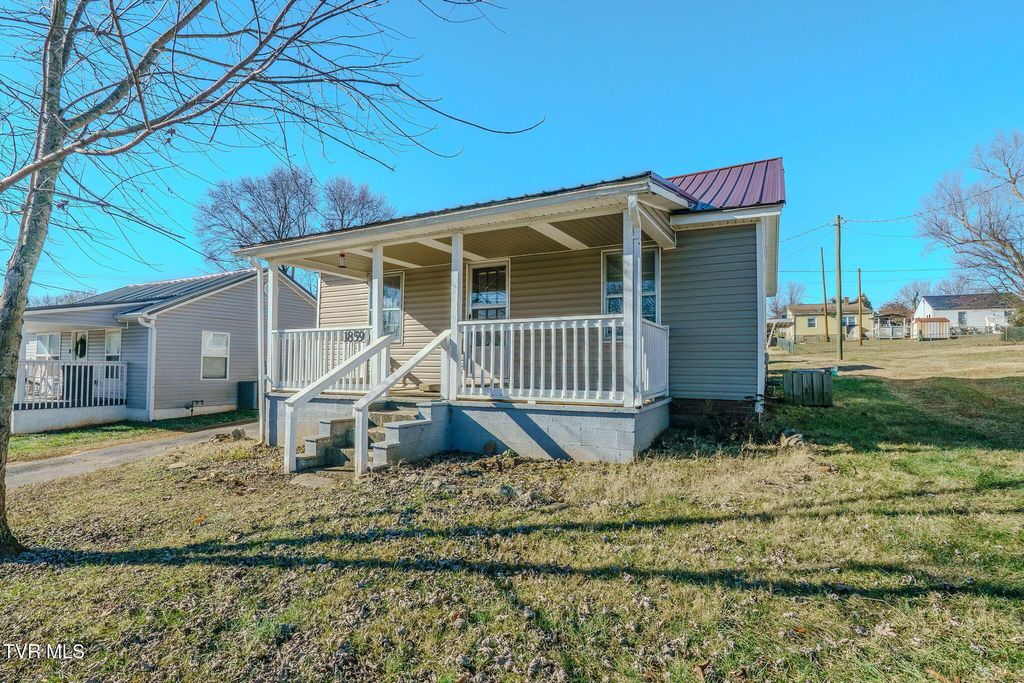 Photo of 1859 Overlook Avenue, Jefferson City, TN 37760 (MLS # 9989397)