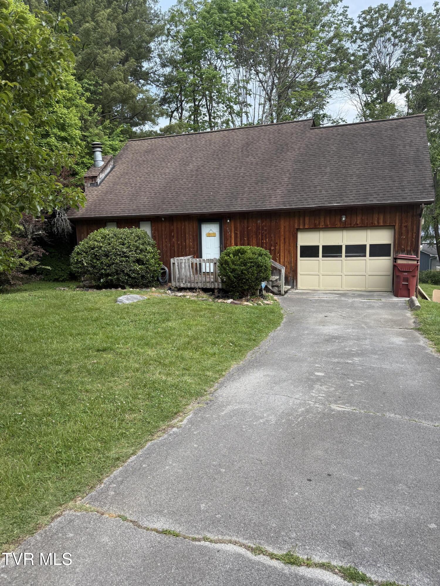904 Hanson Drive, Johnson City, Tennessee image 1