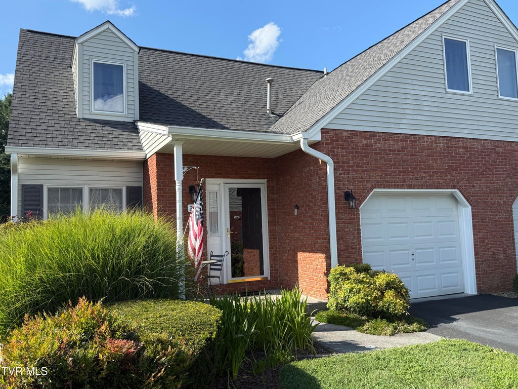 Photo of 1725 Lakeview Drive #Unit 23, Johnson City, TN 37601 (MLS # 10000023)