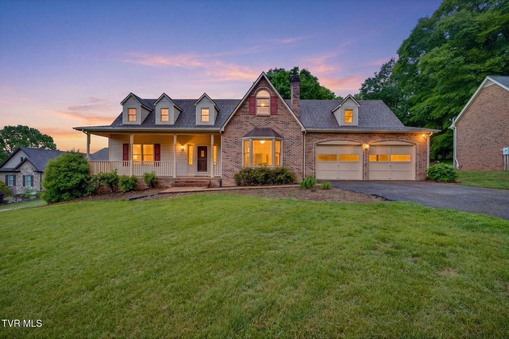Photo of 3307 Victoria Court, Johnson City, TN 37604 (MLS # 9995266)