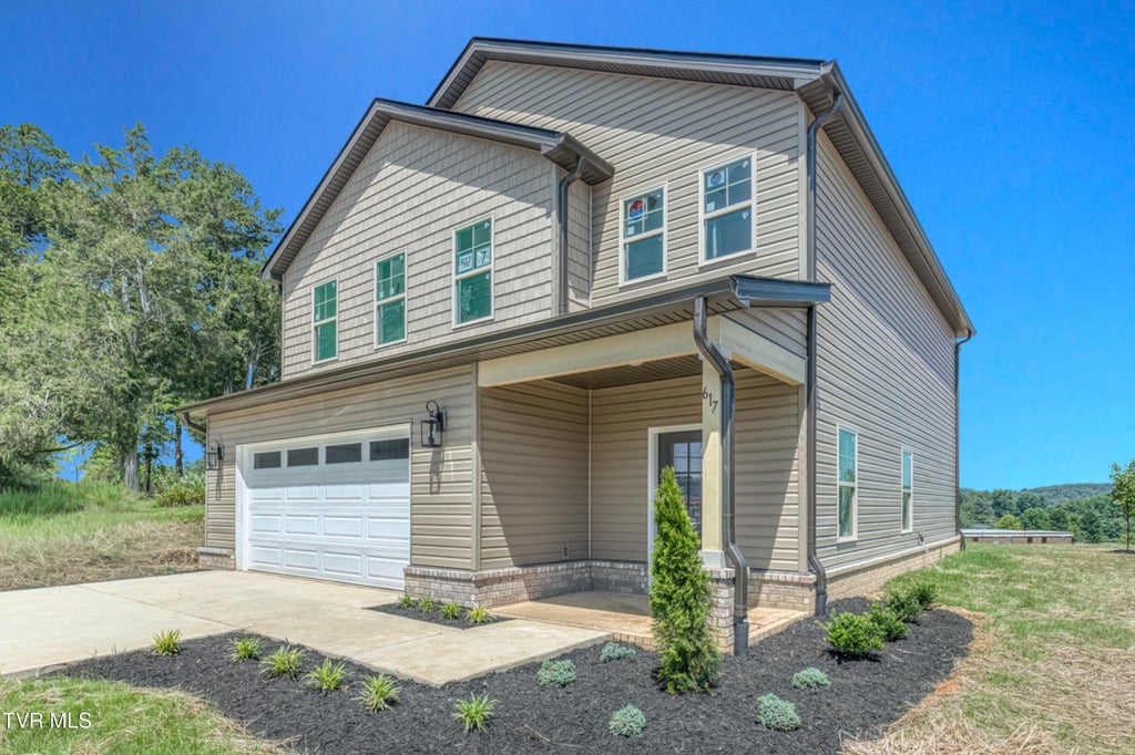 Photo of 617 Main Street, Jonesborough, TN 37659 (MLS # 9992752)