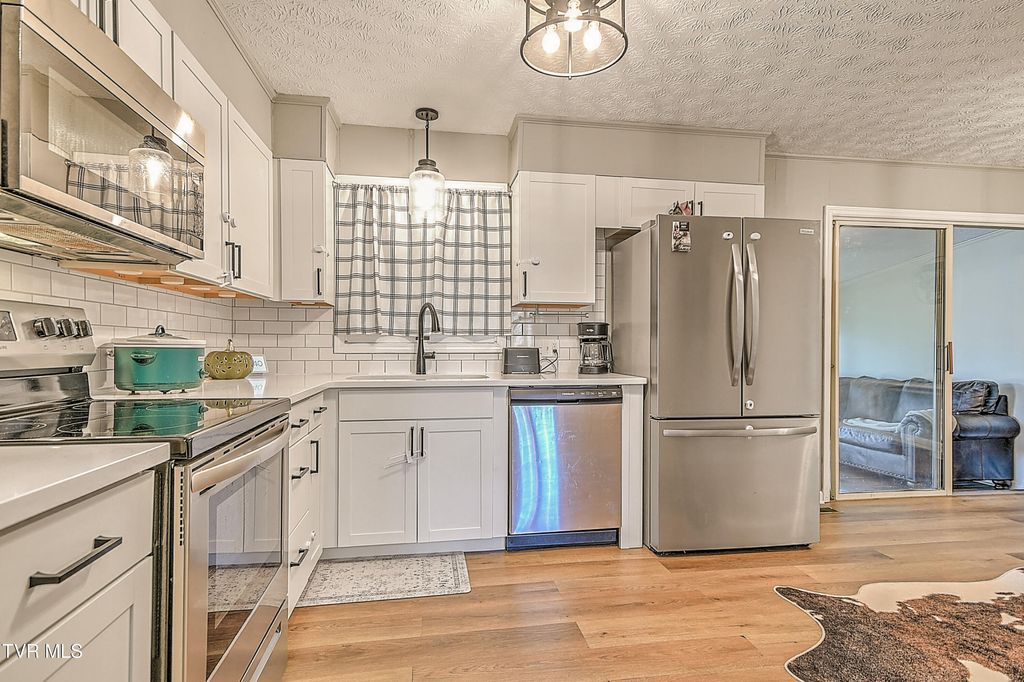 Photo of 441 Skyline Drive, Gate City, VA 24251 (MLS # 9990289)