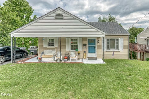Homes For Sale - 2533 Bay Street<br/> Bristol, TN 37620