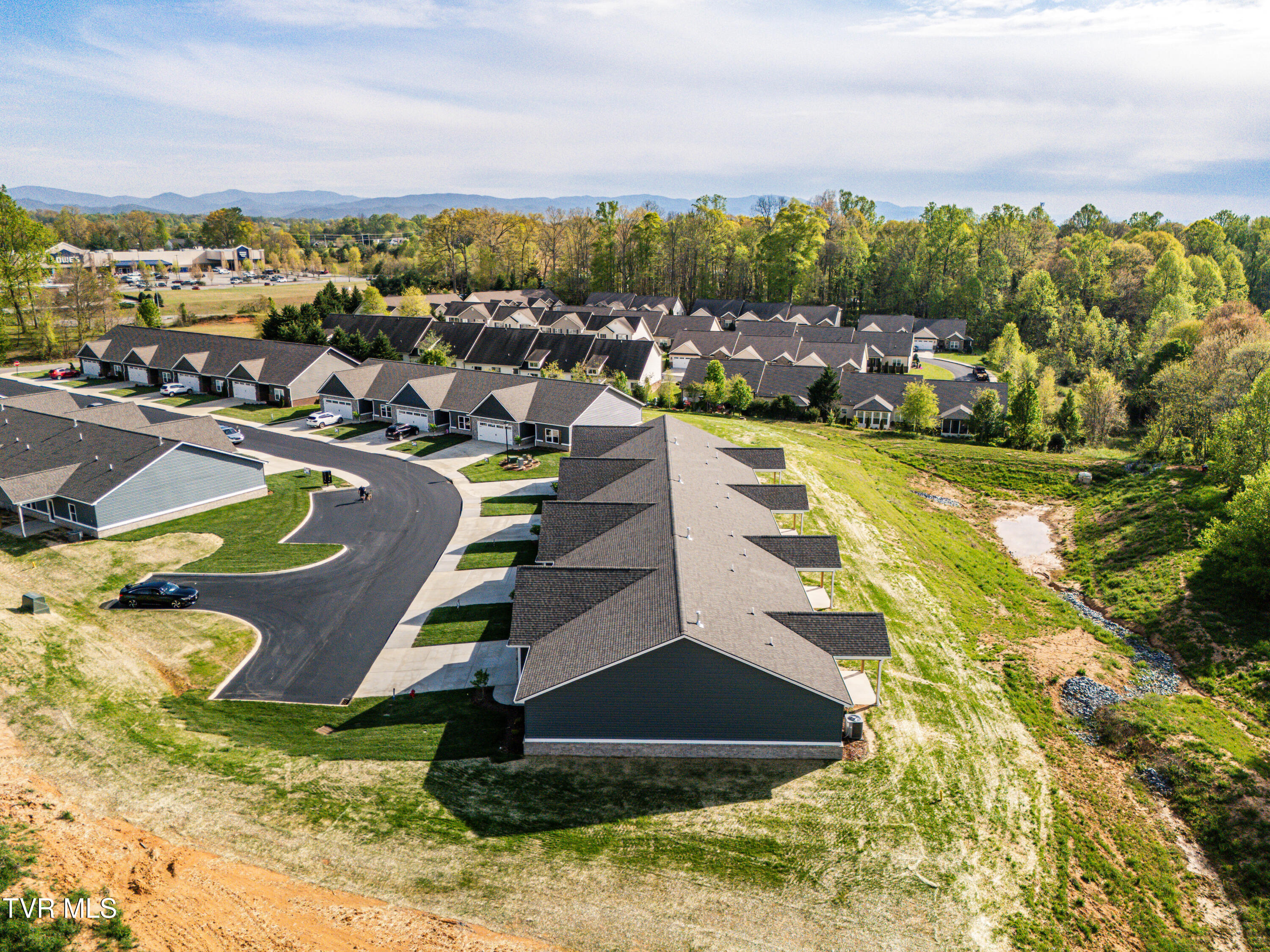 609 Bittersweet Trail, Jonesborough, Tennessee image 33