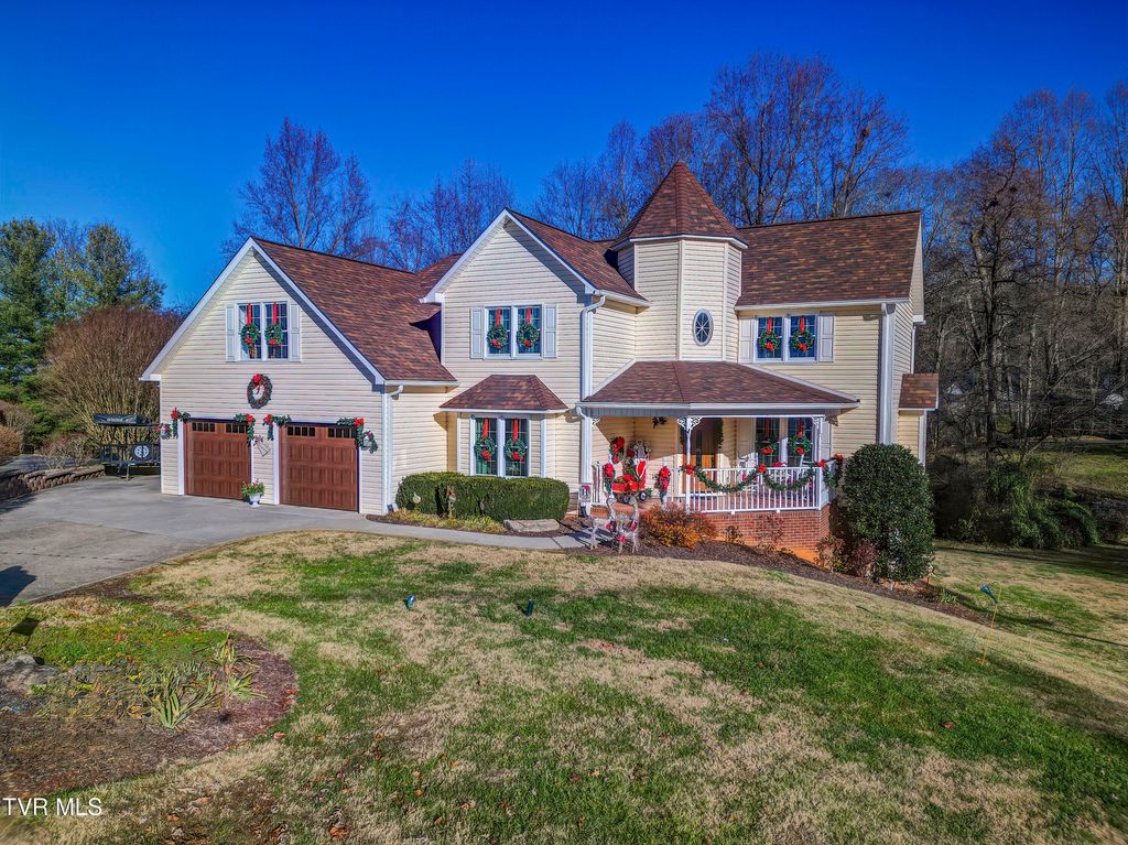 Photo of 130 Hillview Court, Gray, TN 37615 (MLS # 9986200)