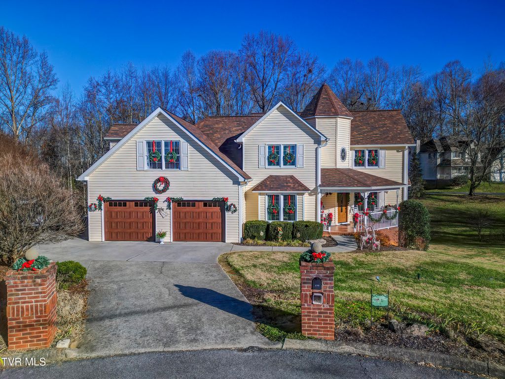 Photo of 130 Hillview Court, Gray, TN 37615 (MLS # 9986200)