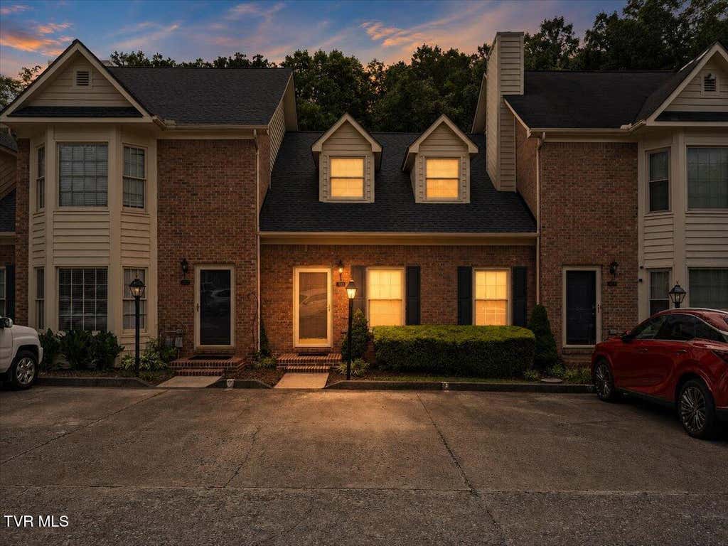 Photo of 303 Ashley Oaks Private Drive, Kingsport, TN 37663 (MLS # 9998237)