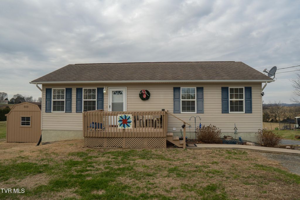 Photo of 2406 Old Stagecoach Road, Jonesborough, TN 37659 (MLS # 9989854)