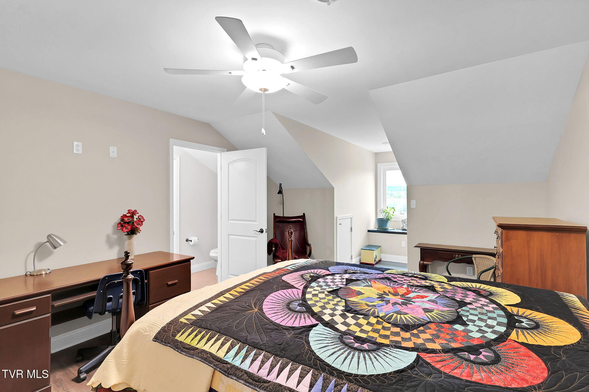 120 Honeysuckle Lane Lane #120, Bristol, Virginia image 10