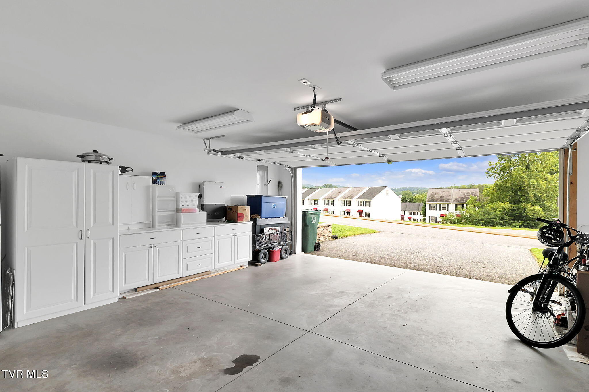 120 Honeysuckle Lane Lane #120, Bristol, Virginia image 22