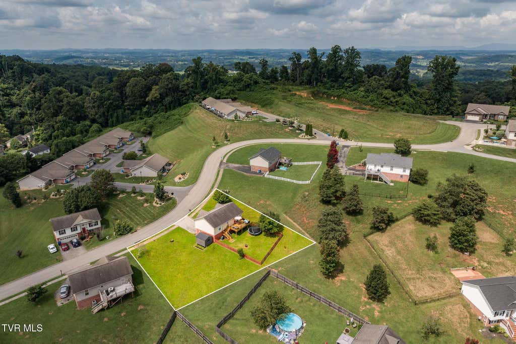 Photo of 180 Mountain Creek Court, Jonesborough, TN 37659 (MLS # 9999468)