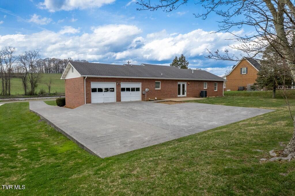 33304 Hillman Highway, Glade Spring, Virginia image 6