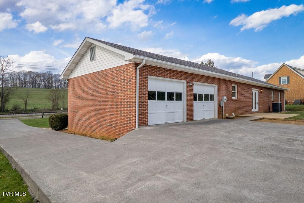 33304 Hillman Highway, Glade Spring, Virginia image 10