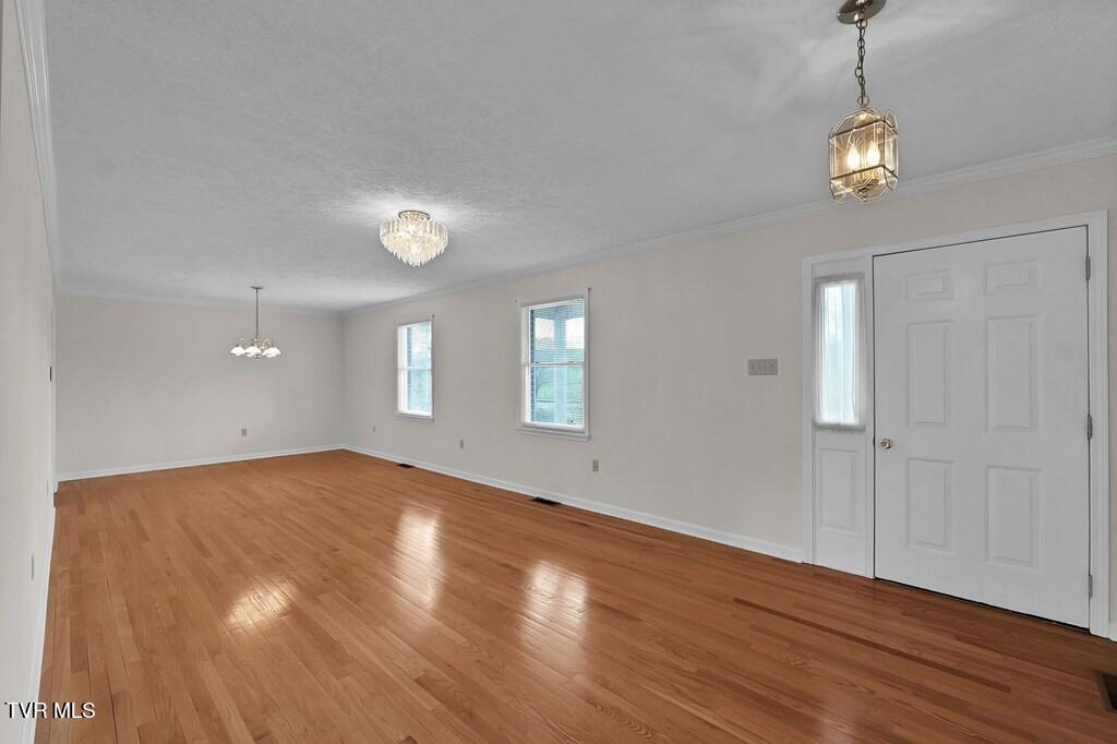 33304 Hillman Highway, Glade Spring, Virginia image 21