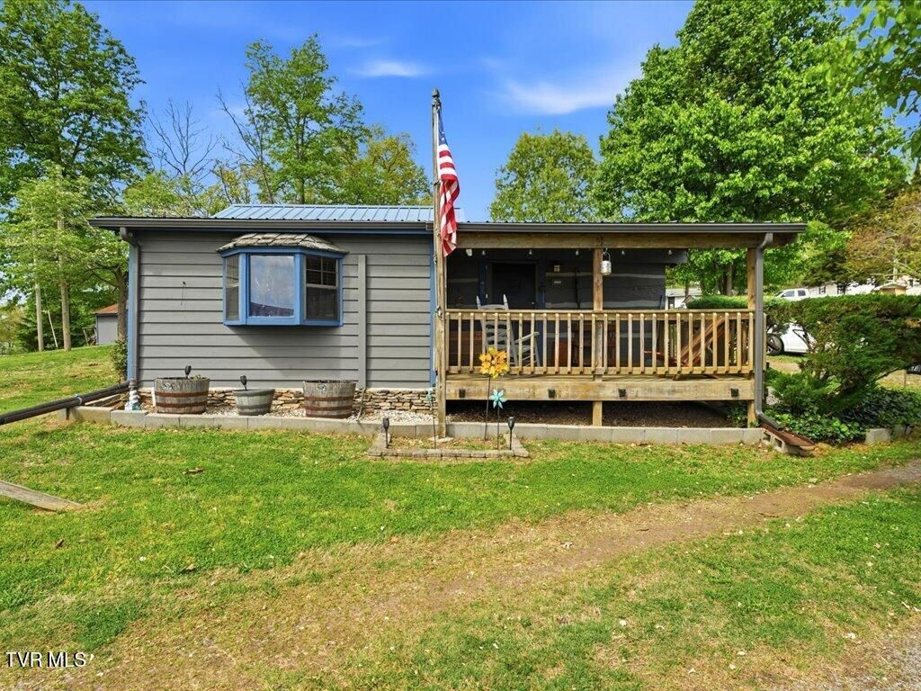 Photo of 171 Burnett Drive, Rutledge, TN 37861 (MLS # 9994045)