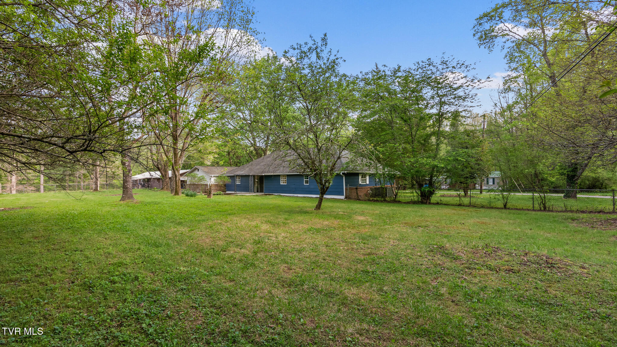 114 Clare Lane, Wartburg, Tennessee image 4