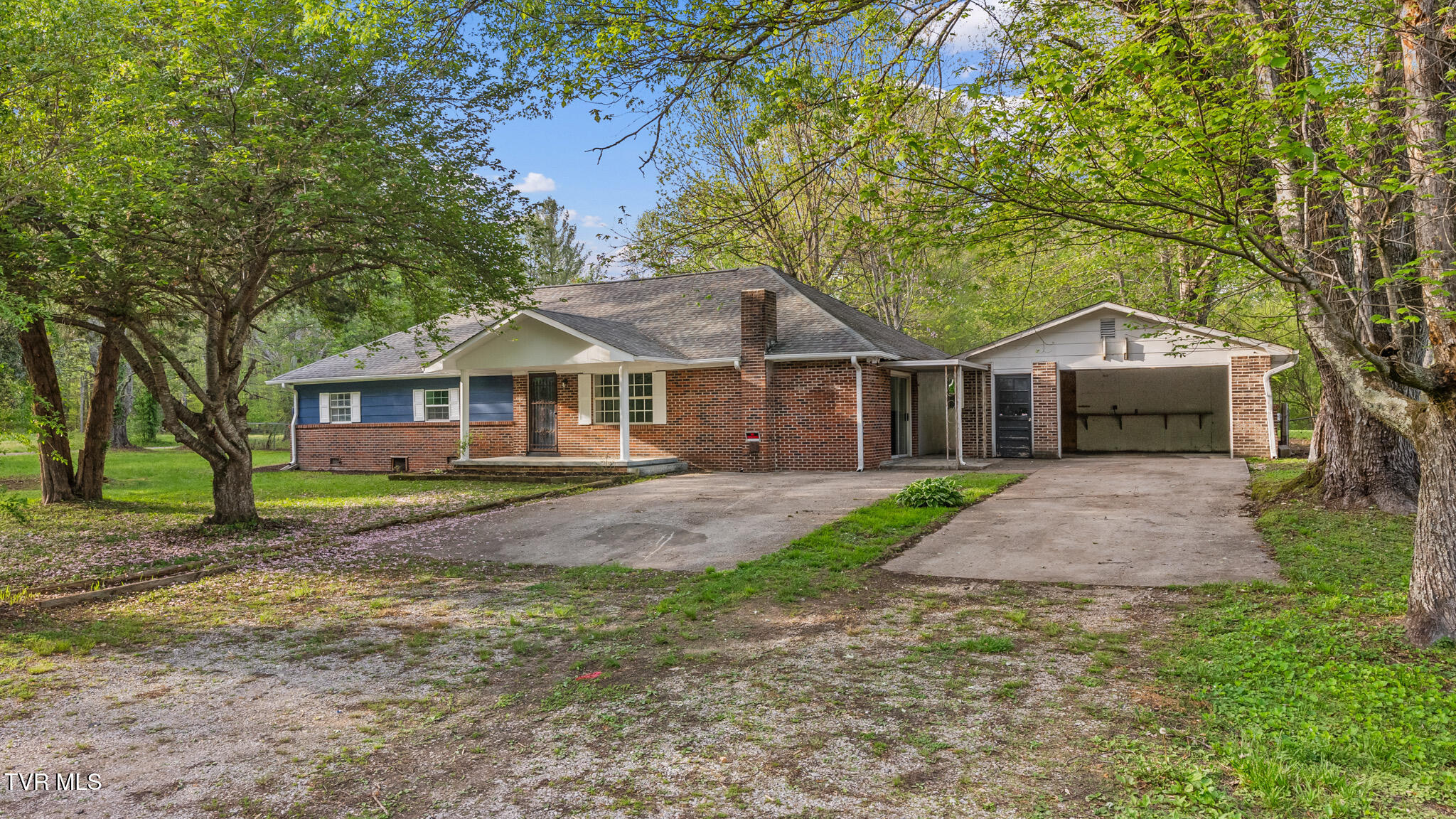 114 Clare Lane, Wartburg, Tennessee image 1