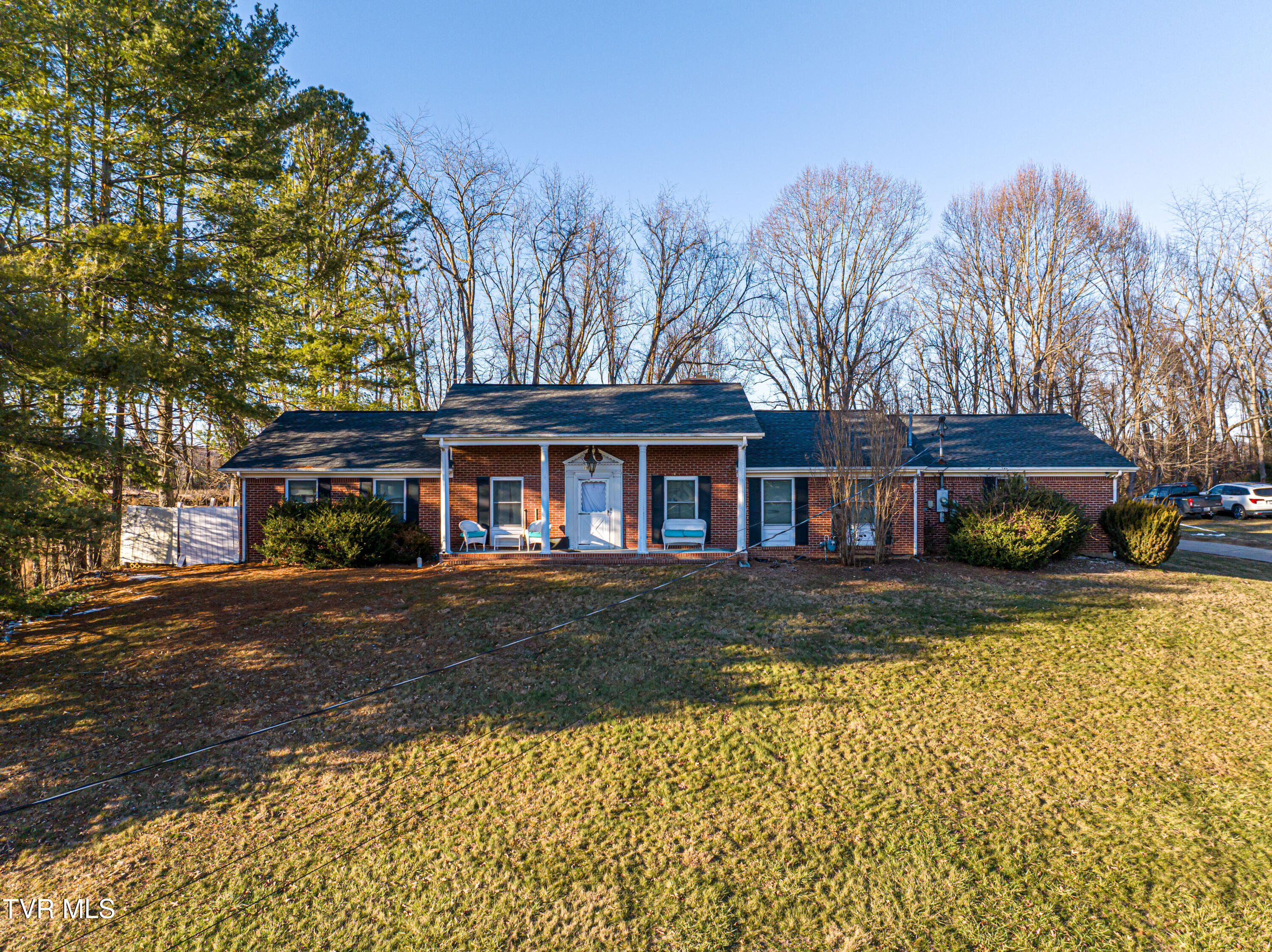 15095 Lowry Hills Road, Bristol, Virginia image 2