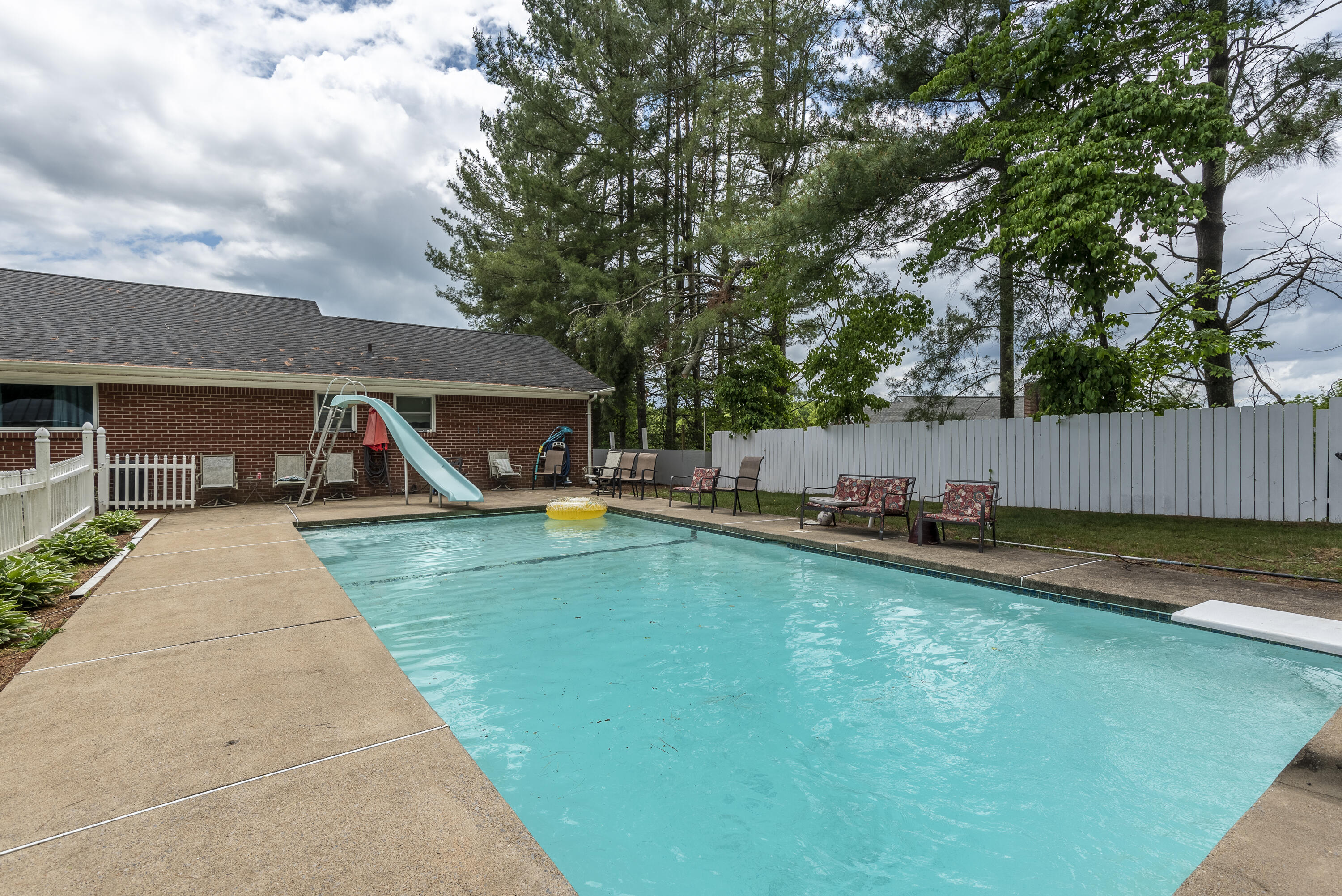 15095 Lowry Hills Road, Bristol, Virginia image 12