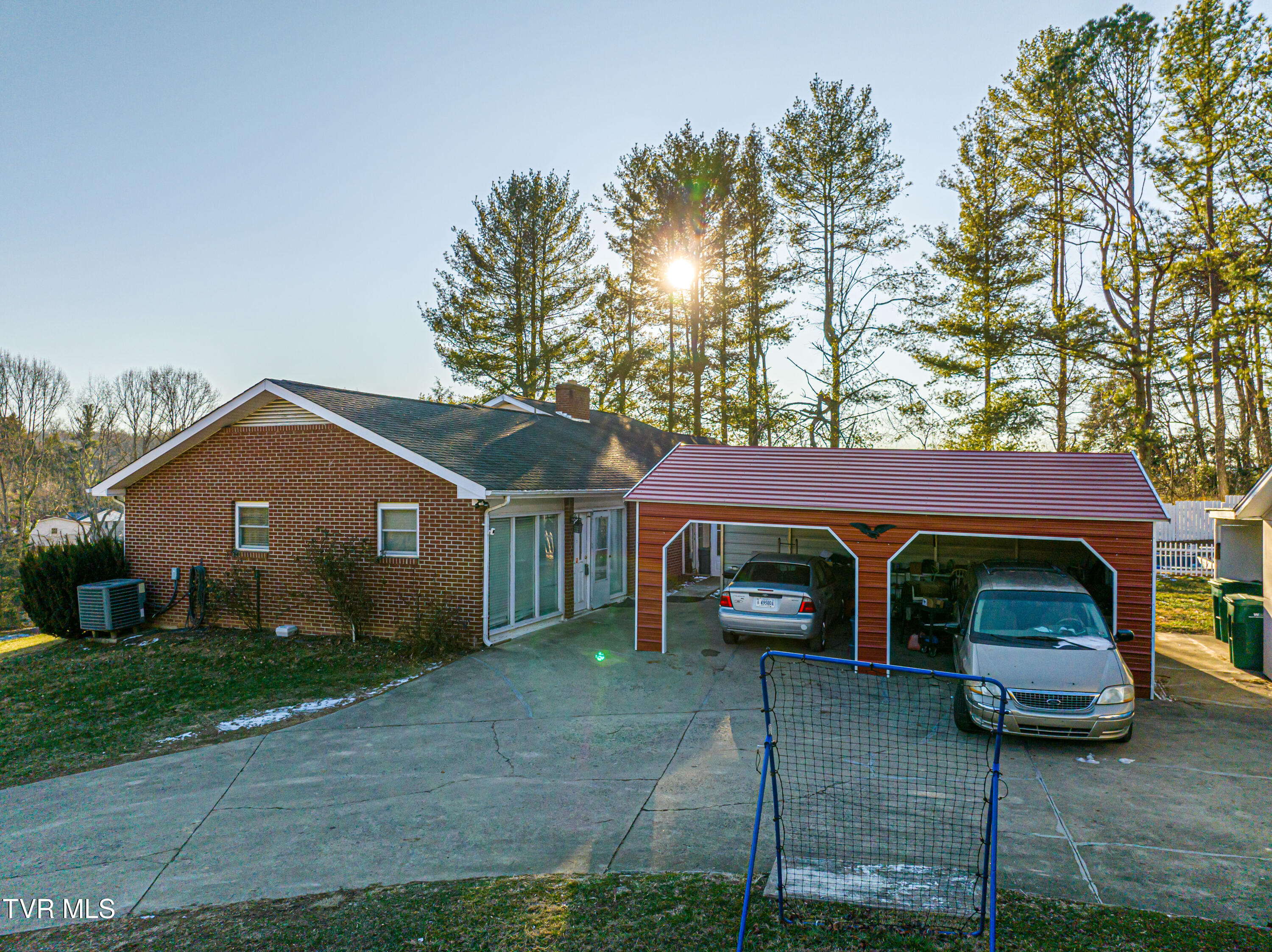 15095 Lowry Hills Road, Bristol, Virginia image 5