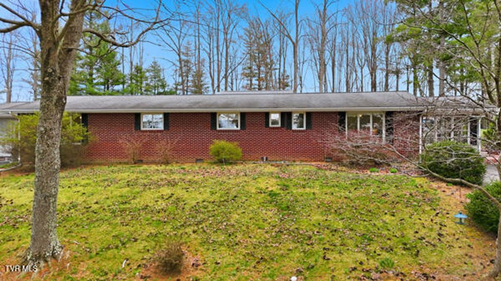 Photo of 949 Jefferson Drive, Wise, VA 24293 (MLS # 9992423)