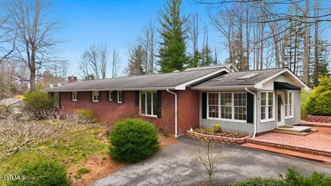 949 Jefferson Drive Wise VA 24293