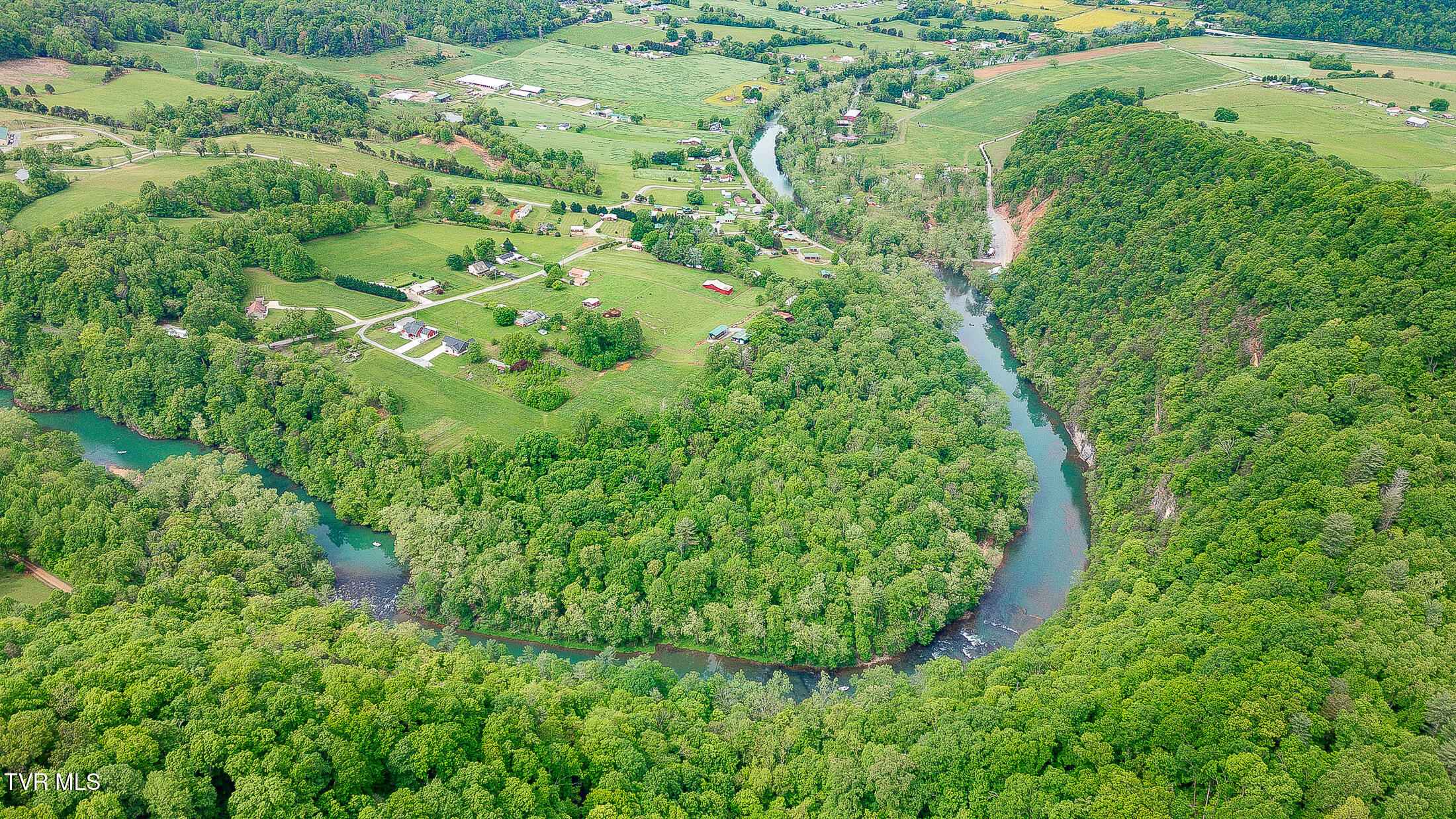 394 Bishop Hollow Road, Elizabethton, Tennessee image 40