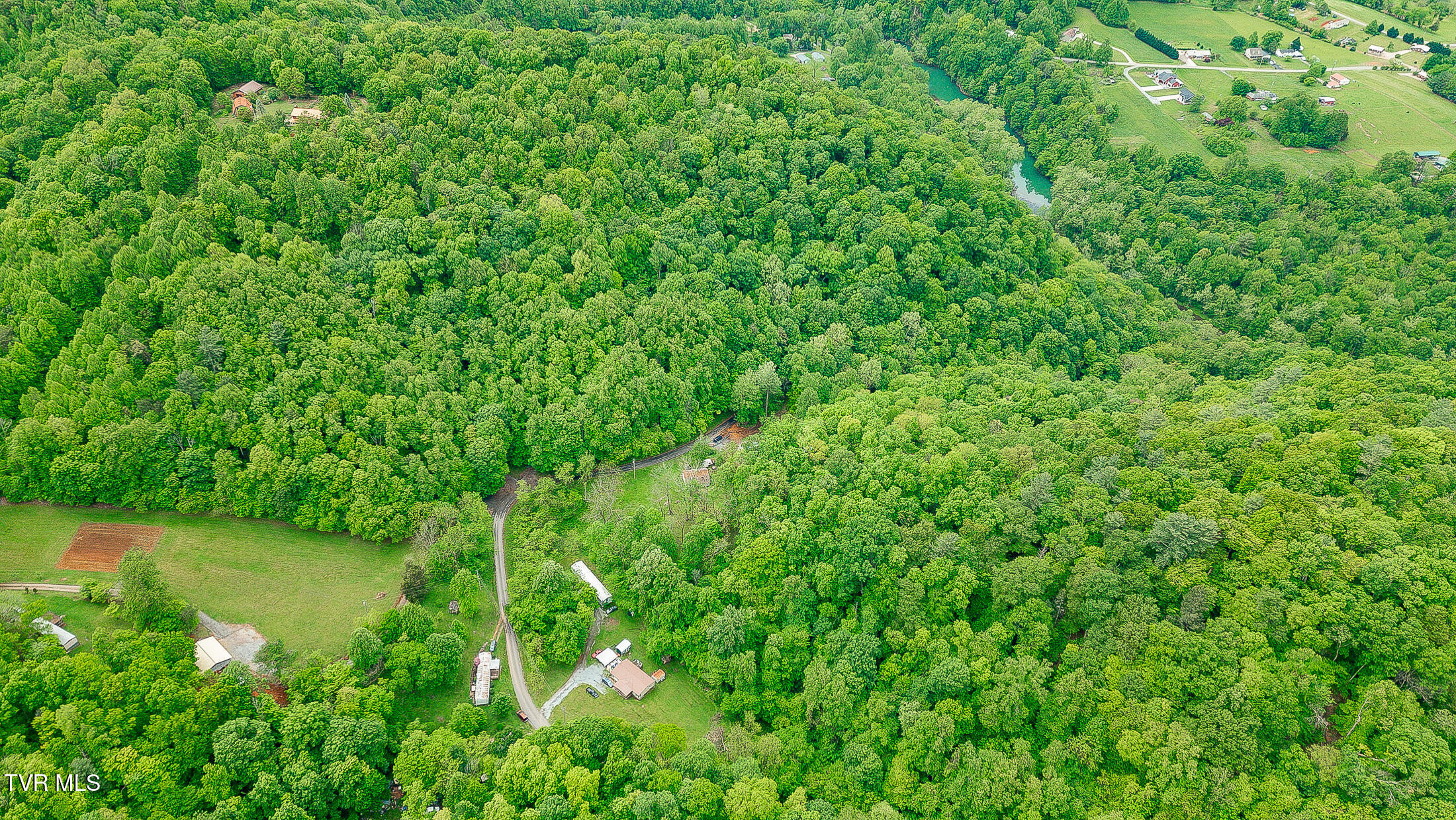 394 Bishop Hollow Road, Elizabethton, Tennessee image 41