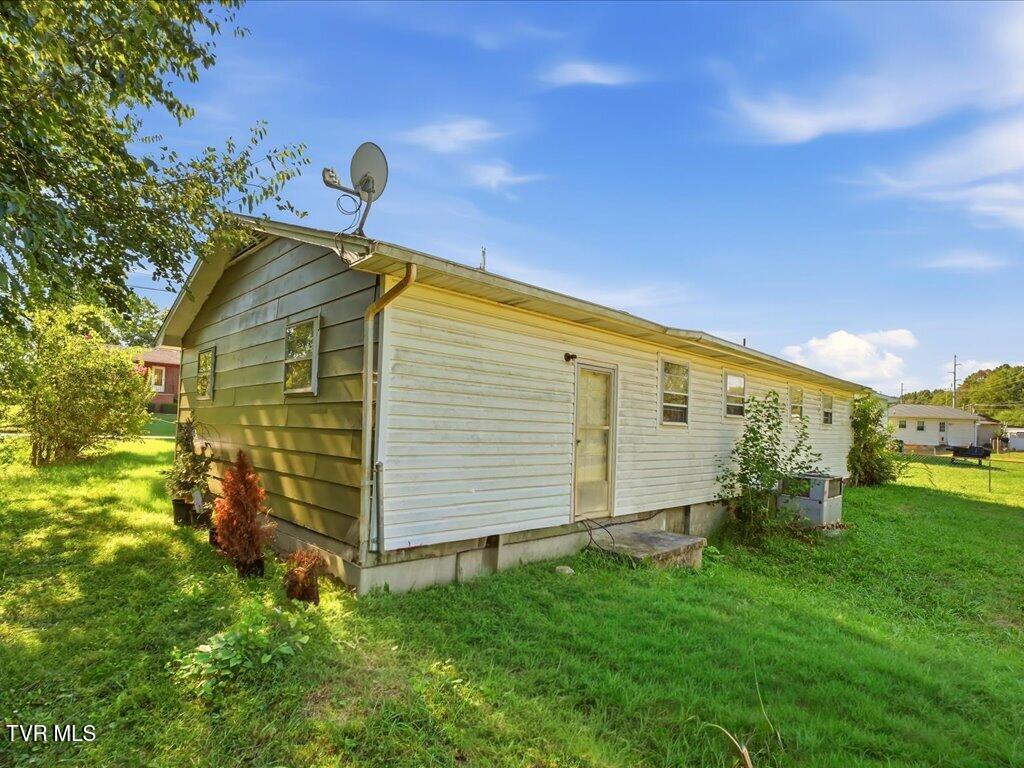 Photo of 430 Hilltop Drive, Jefferson City, TN 37760 (MLS # 10001661)