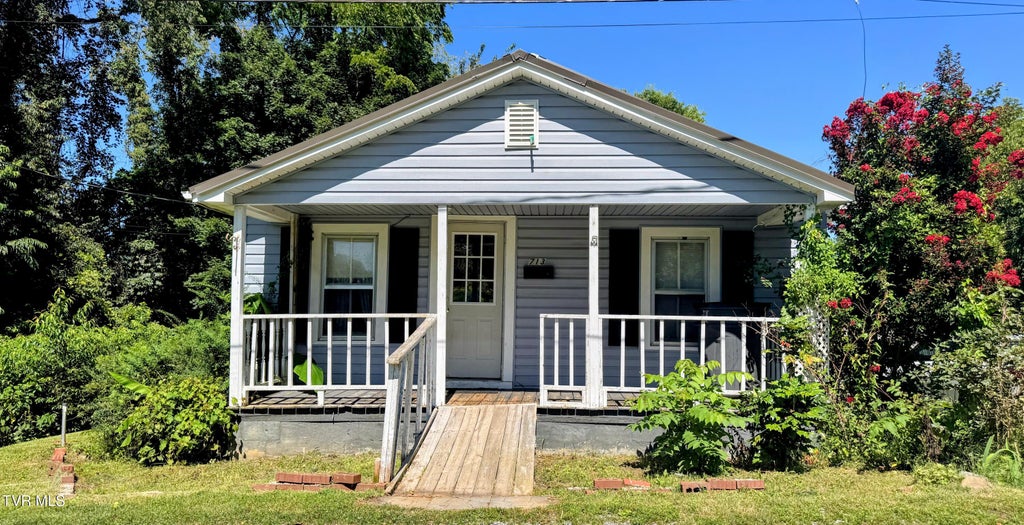 Photo of 713 Rollers Alley, Bristol, TN 37620 (MLS # 9999002)