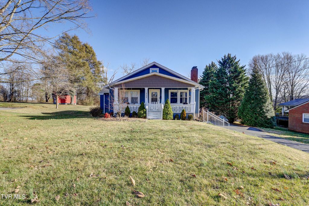 Photo of 332 Randolph Street, Bristol, VA 24201 (MLS # 9989671)