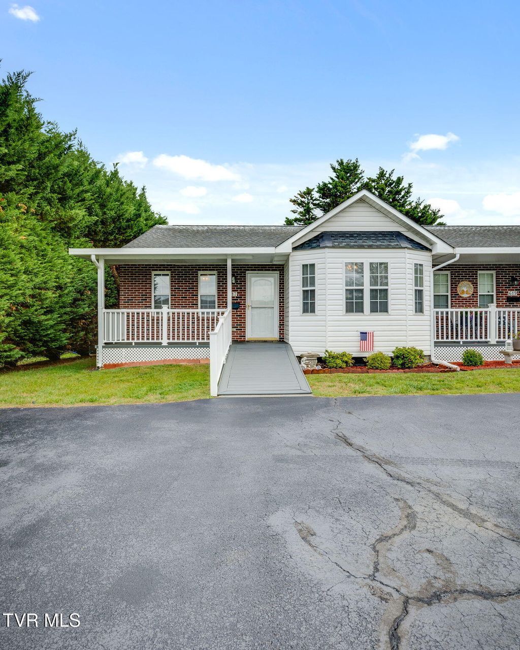 Photo of 617 Race Street #1, Elizabethton, TN 37643 (MLS # 9994621)