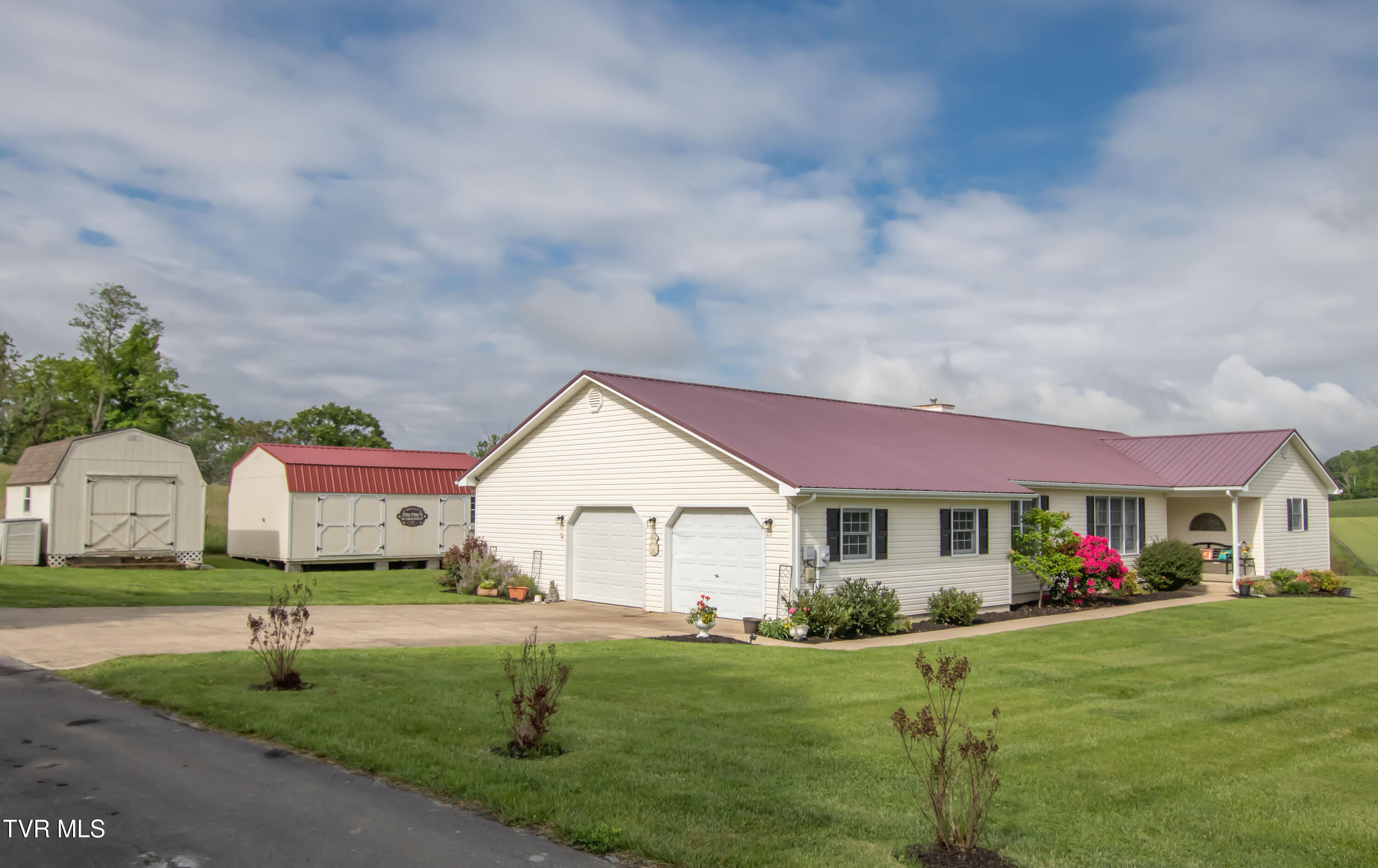 120 Greendale Court, Elizabethton, Tennessee image 1