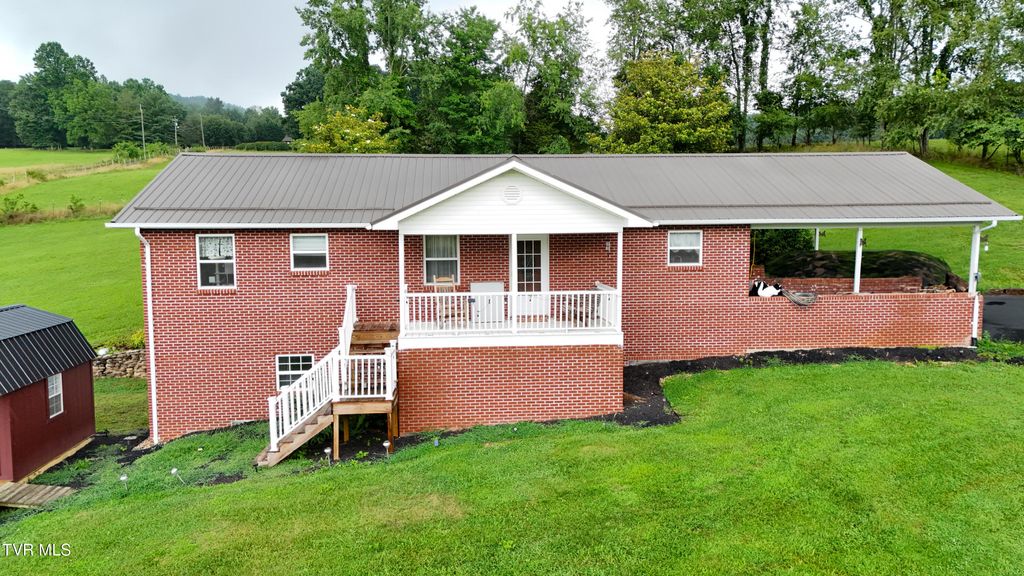 Photo of 15813 Black Hollow Road, Abingdon, VA 24210 (MLS # 9982725)