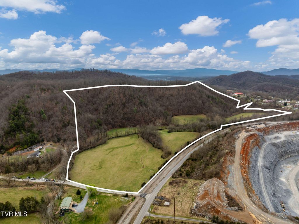 Photo of Tbd Piney Flats Road, Watauga, TN 37694 (MLS # 9992218)