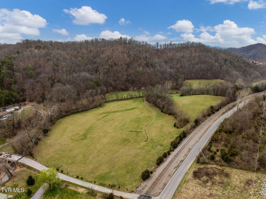 Photo of Tbd Piney Flats Road, Watauga, TN 37694 (MLS # 9992218)