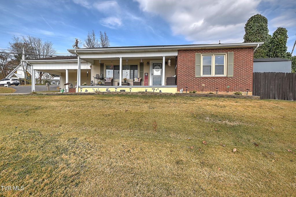 Photo of 1801 King College Road, Bristol, TN 37620 (MLS # 9988122)