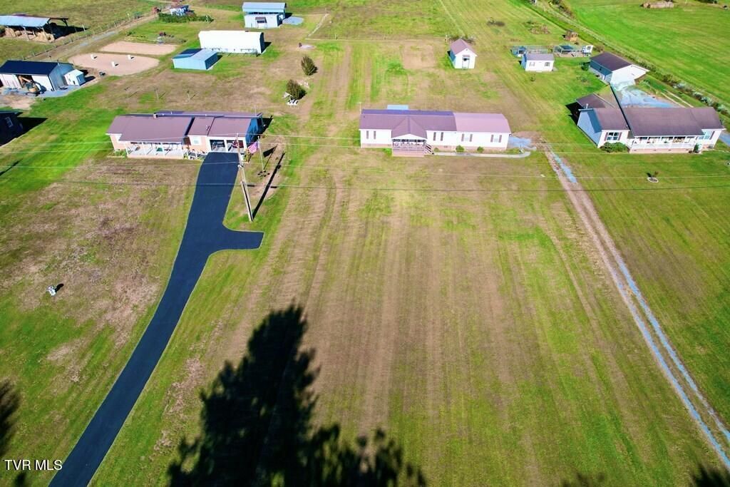 Photo of 17057 Mill Creek Road, Chilhowie, VA 24319 (MLS # 9988173)